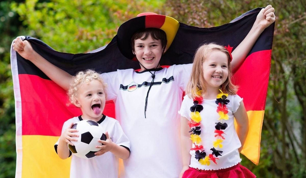 German for kids and teens through safe and engaging live lessons