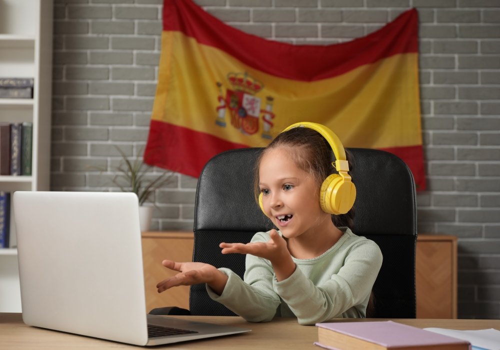 Learn Spanish Online for Kids in the USA with Fun and Interactive Classes 14 Spanish in the USA for kids and teens with expert-led online classes